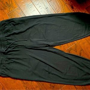 AnyBody Tall Cozy Knit Joggers. Black, size Large-Tall